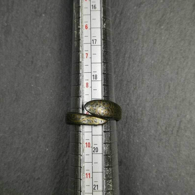 Snake Ring - Tibetan Buddhist art, size reference