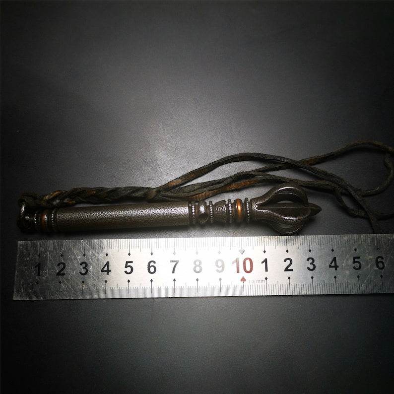 Horse Whip Handle - Tibetan Buddhist art, size reference