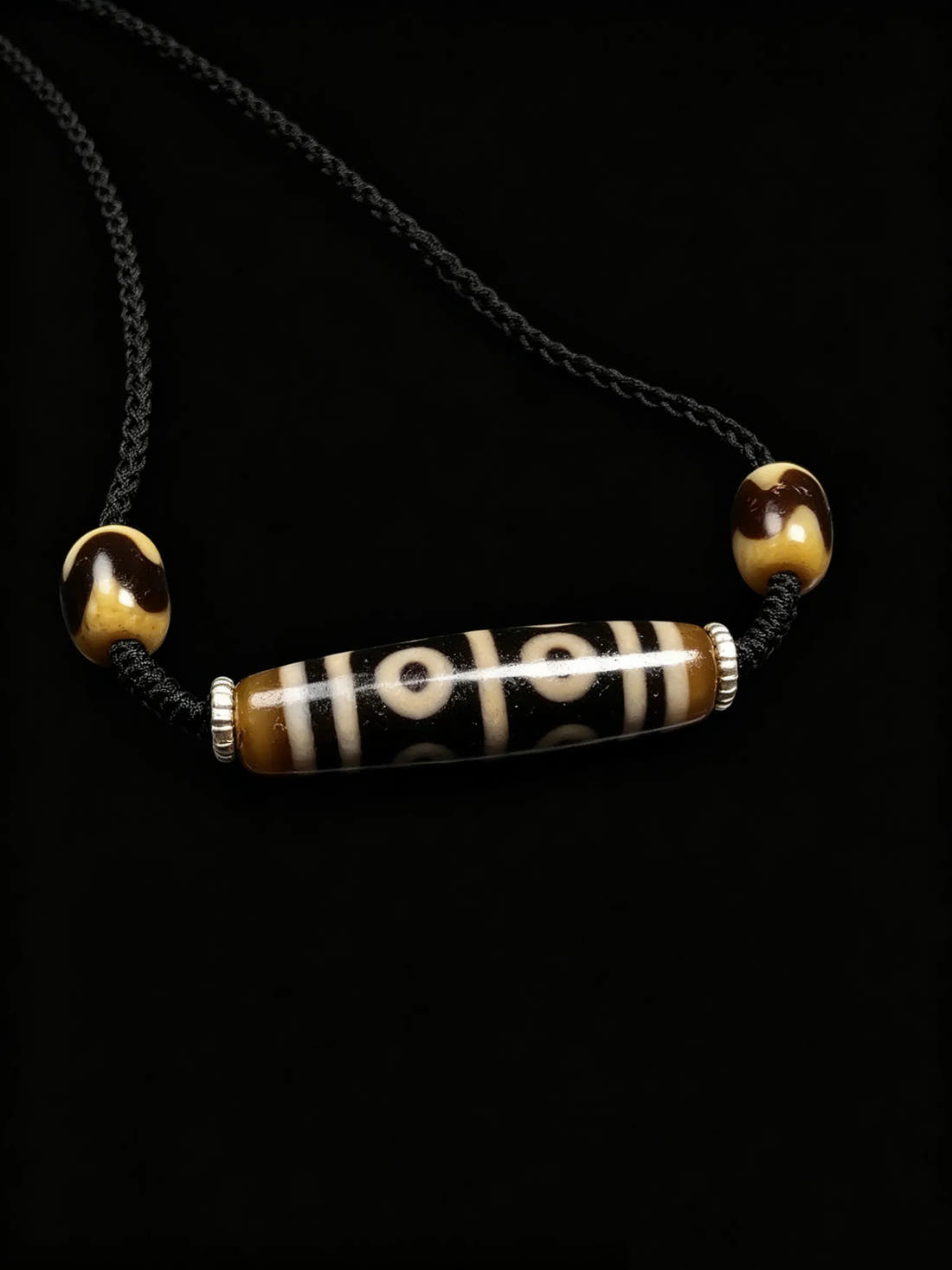 8 Eyes Dzi Bead Meaning: Benefits, Symbolism & How to Use