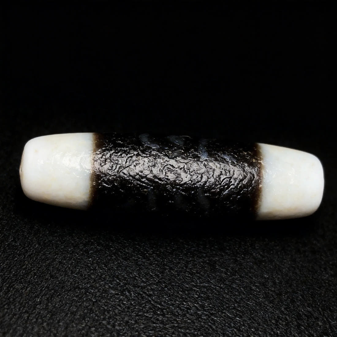 Black and White Dzi Bead Meaning: Benefits, Symbolism & How to Use