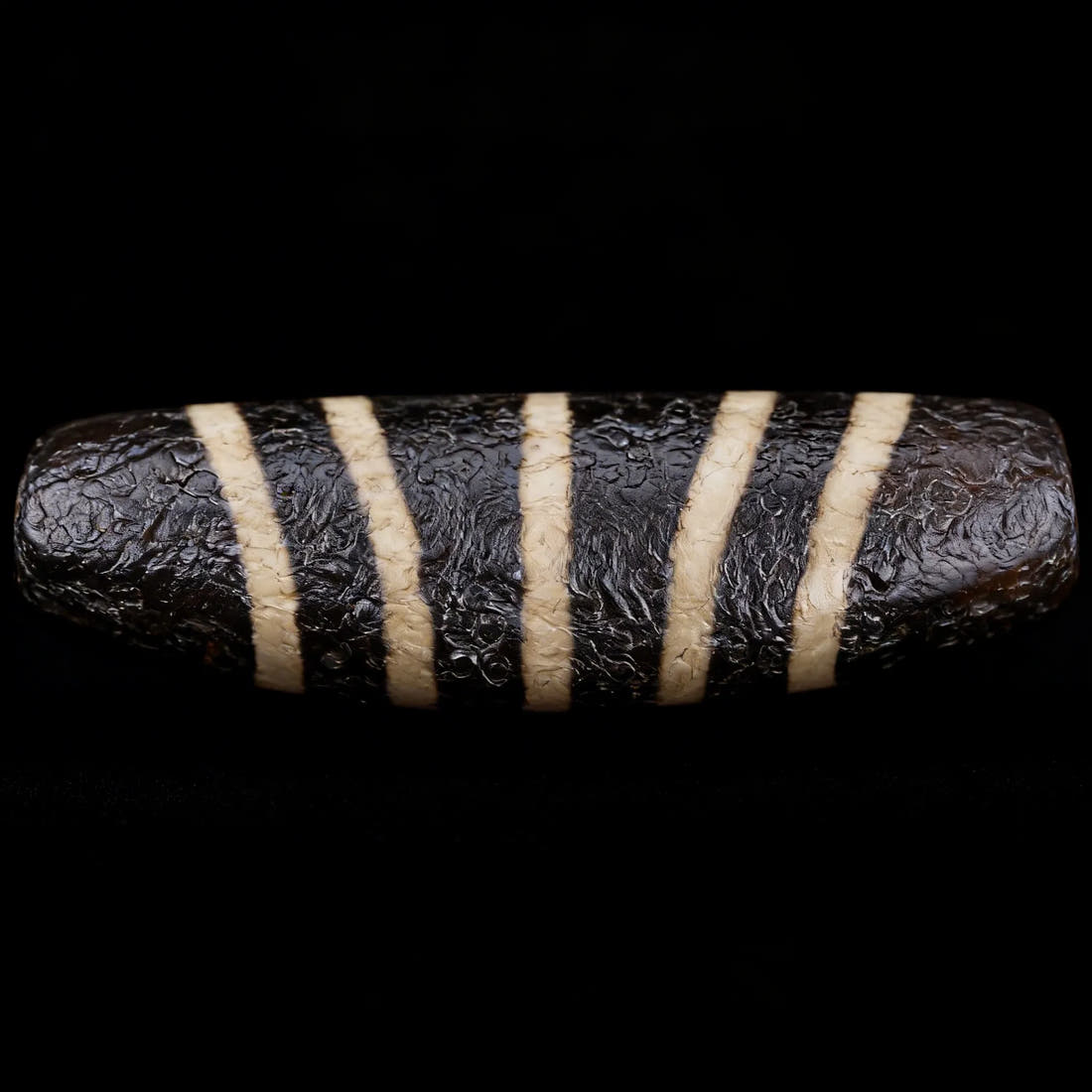Crescent Dzi Bead Meaning: Benefits, Symbolism & How to Use