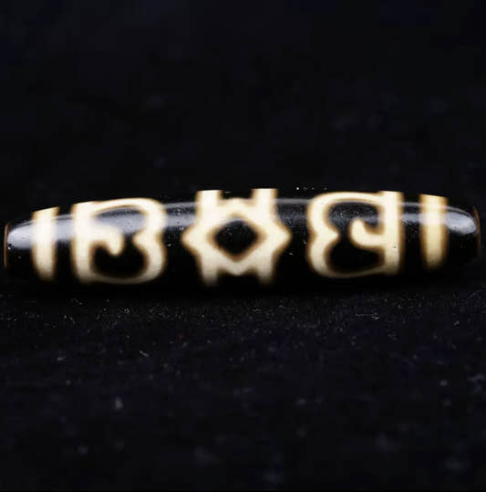 Guru Rinpoche Hat Dzi Bead Meaning: Benefits, Symbolism & How to Use