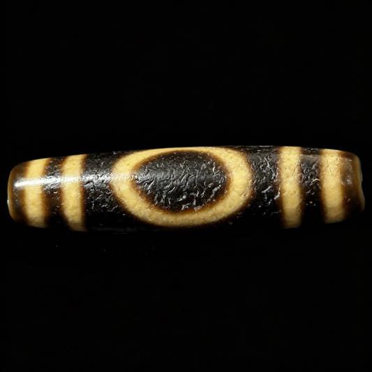 Heaven and Earth Dzi Bead Meaning: Benefits, Symbolism & How to Use