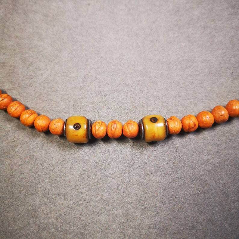 Mala Spacer Bead,Yak Bone Dice Marker Beads for Prayer Bead Necklace - Tibetan Buddhist mala beads, close-up detail
