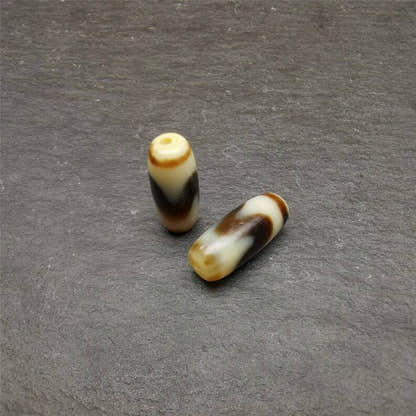 Tiger Tooth Dzi Spacer Marker Beads 0.32" - Tibetan dzi bead, view 7