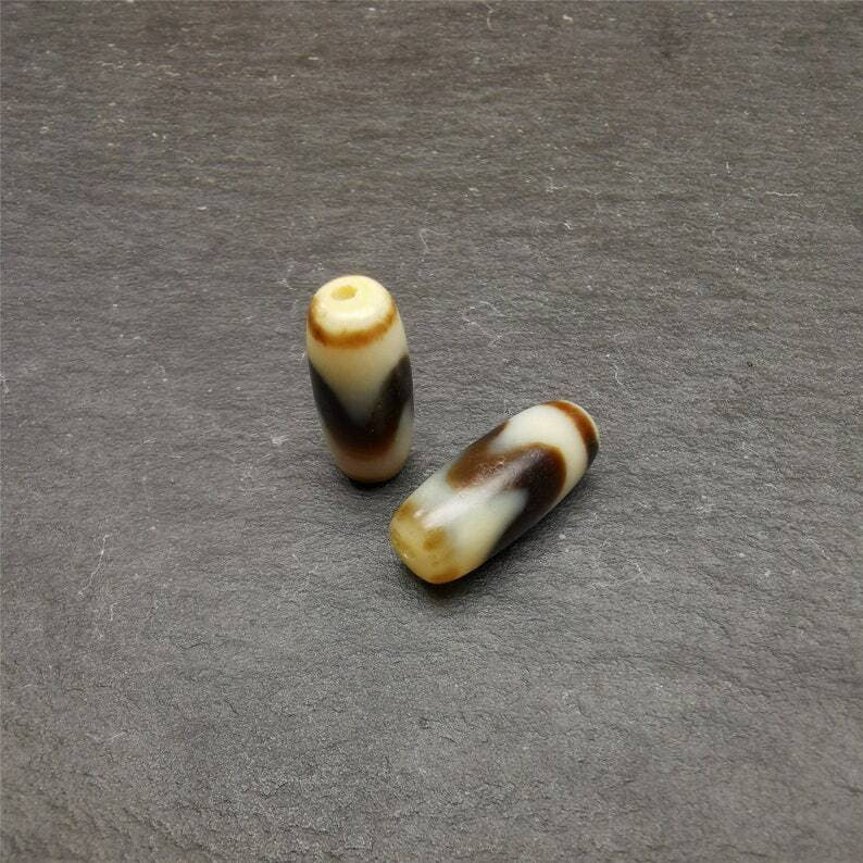 Tiger Tooth Dzi Spacer Marker Beads 0.32" - Tibetan dzi bead, view 7