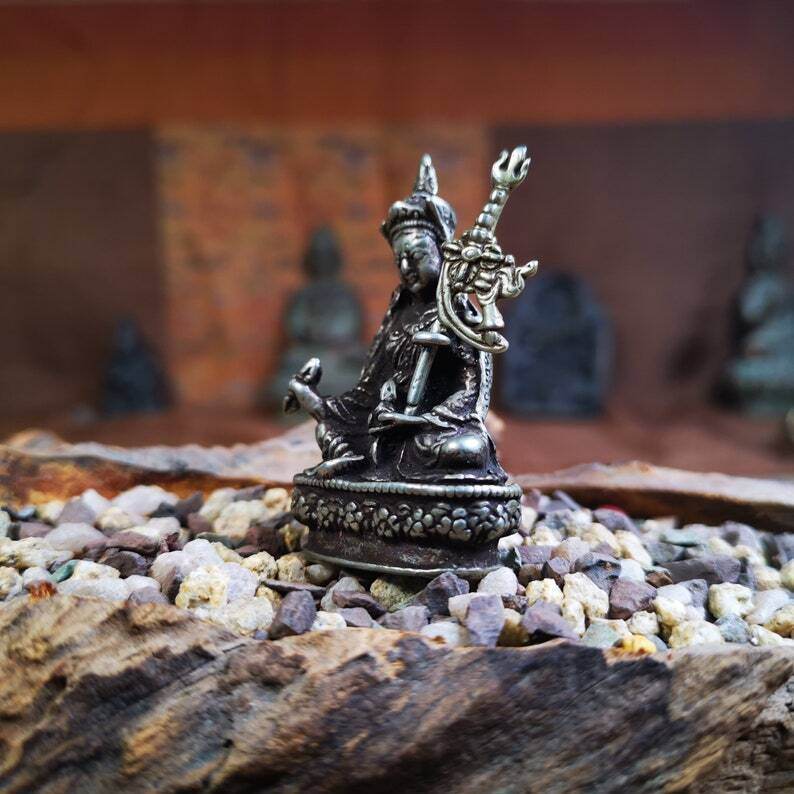 Gandhanra Antique Tibetan Buddha Statue,Padmasambhava,Guru Rinpoche - Tibetan Buddhist statue, view 5