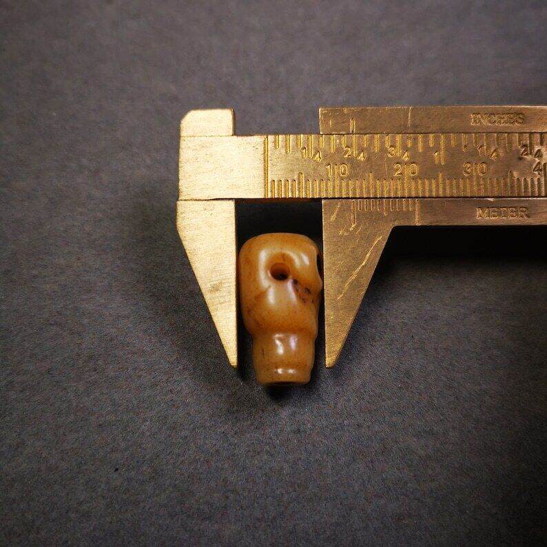 Guru Bead, T-drilled 3-Hole Bead for Prayer Bead - Tibetan Buddhist art, size reference