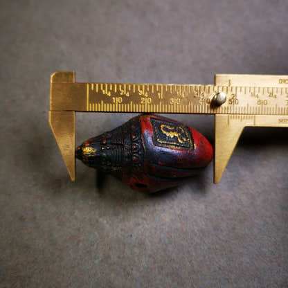 Niang La Tsa Tsa Statue Amulet 1.89" - Tibetan Buddhist amulet, size reference