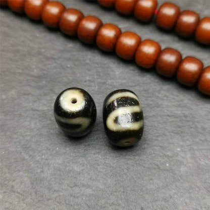Pair of Dzi Bead 0.47" - Tibetan dzi bead, view 6
