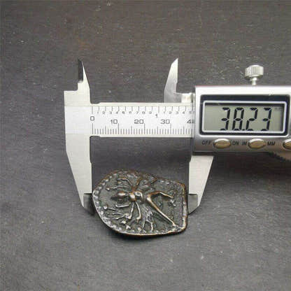 Buddhism Kalacakra-vajra Amulet Badge,60 years old - Tibetan Buddhist amulet, view 9