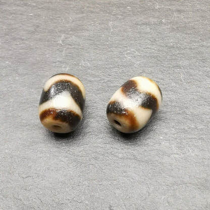 Pair of Tibetan Tiger Tooth Dzi Spacer Marker Beads for Mala,Necklace,0.42" - Tibetan Buddhist mala beads, view 7