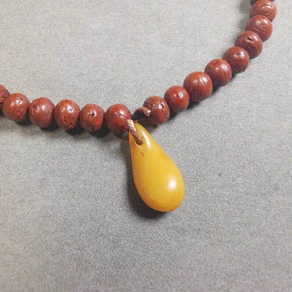Yak Bone Bead Counter Pendant,Mani Jewel Amulet for Mala - Tibetan Buddhist mala beads, detailed view