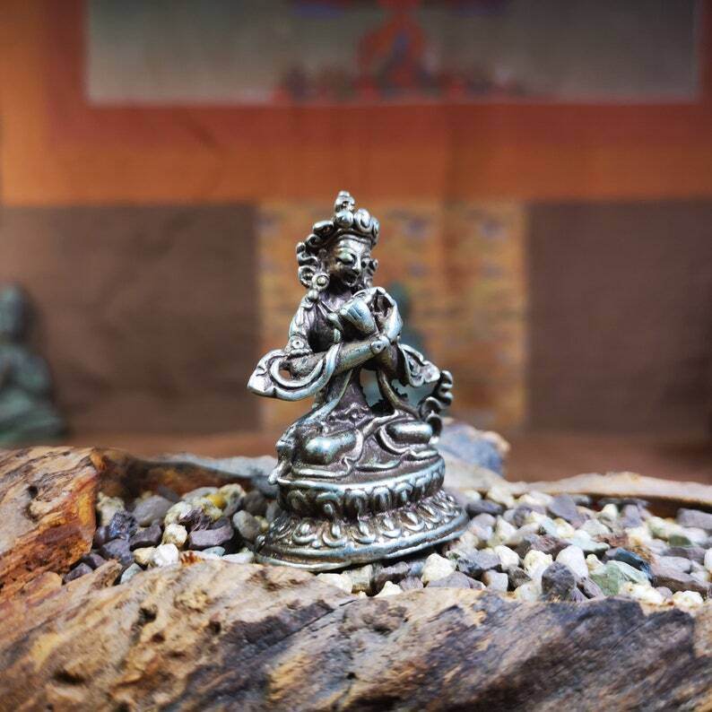 Vajrasattva Buddha Statue - Tibetan Buddhist statue, detailed view