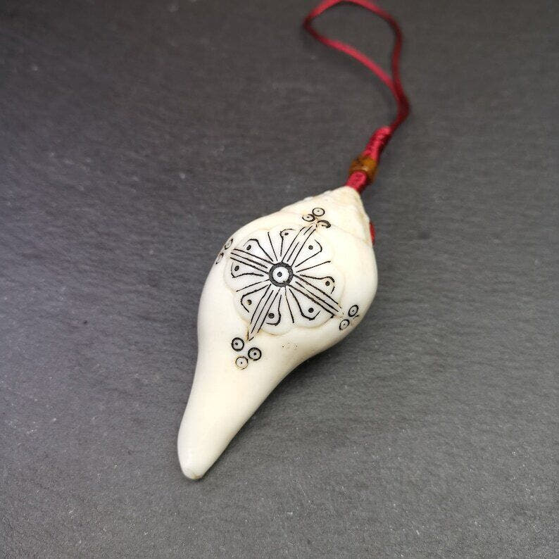 White Conch Shankha 3.15" - Tibetan Buddhist art, detailed view