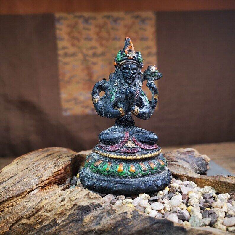 Tibetan Buddha Statue,Chenrezig,Padmapani, Avalokitesvara - Tibetan Buddhist statue, detailed view