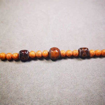 Mala Spacer Bead,Dice Marker Beads - Tibetan Buddhist mala beads, detailed view