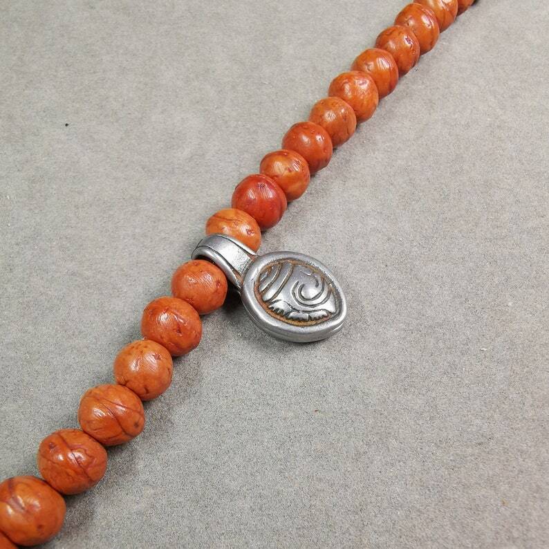 Mala Counter Clip for Prayer Beads 0.95" - Tibetan Buddhist mala beads, close-up detail