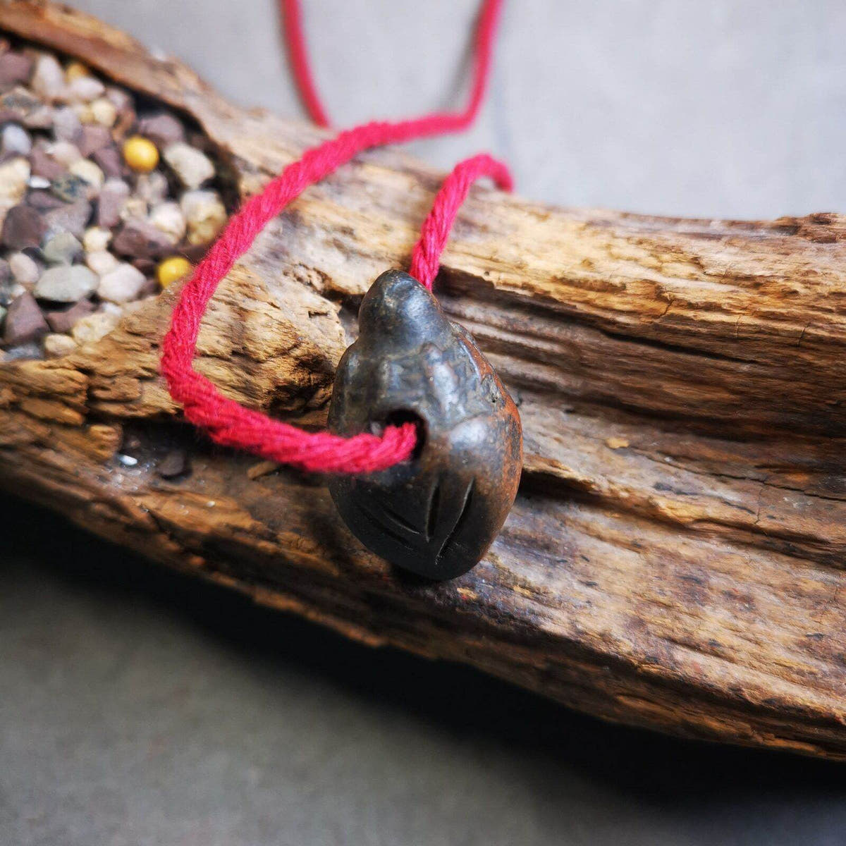 Old Tibetan Niang La Tsa Tsa Statue Amulet, Small Stupa,Pagoda Pendant - Tibetan Buddhist amulet, view 5