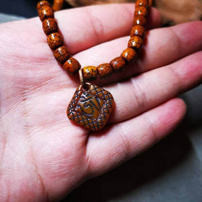 Yak Bone Carved OM Letter Prayer Bead Pendant,Bead Counter Clip Amulet for Mala - Tibetan Buddhist mala beads, view 9