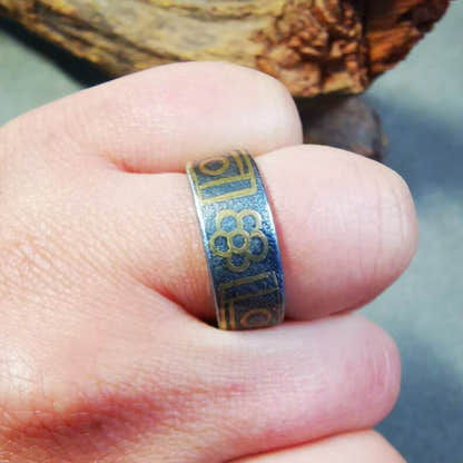 Tibetan Ring,Dzi Totem Ring 0.95" - Tibetan dzi bead, close-up detail