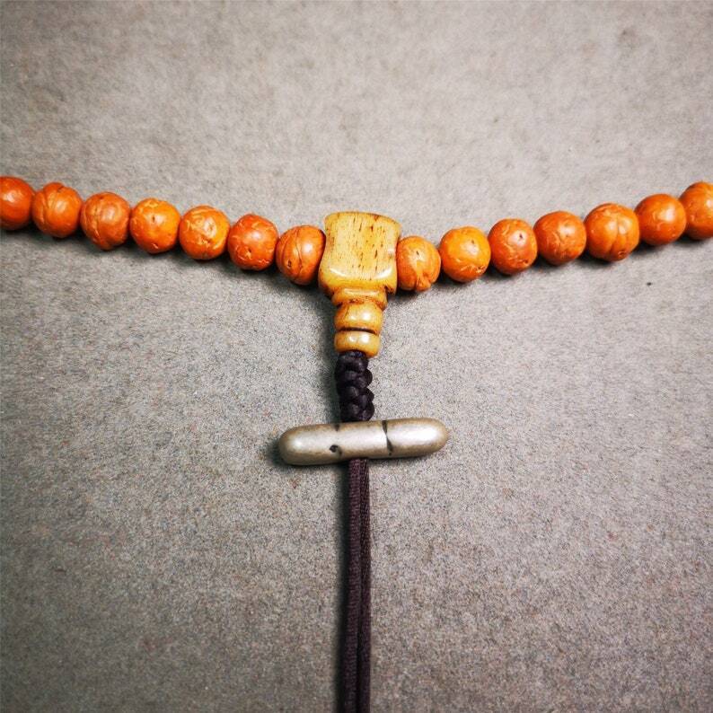 Amulet,Vajra Pendant for Mala,Bag Hanging,0.9" - Tibetan Buddhist mala beads, front view