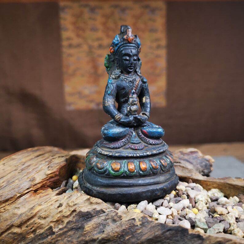 Statue,Amitayus,Buddha of Longevity,80 Years - Tibetan Buddhist statue, detailed view