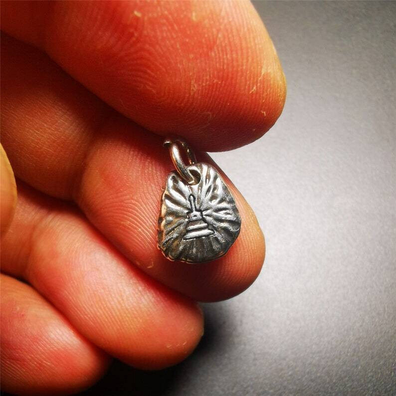 Amulet,Wheel Pendant for Prayer Bead 0.43" - Tibetan Buddhist amulet, view 9