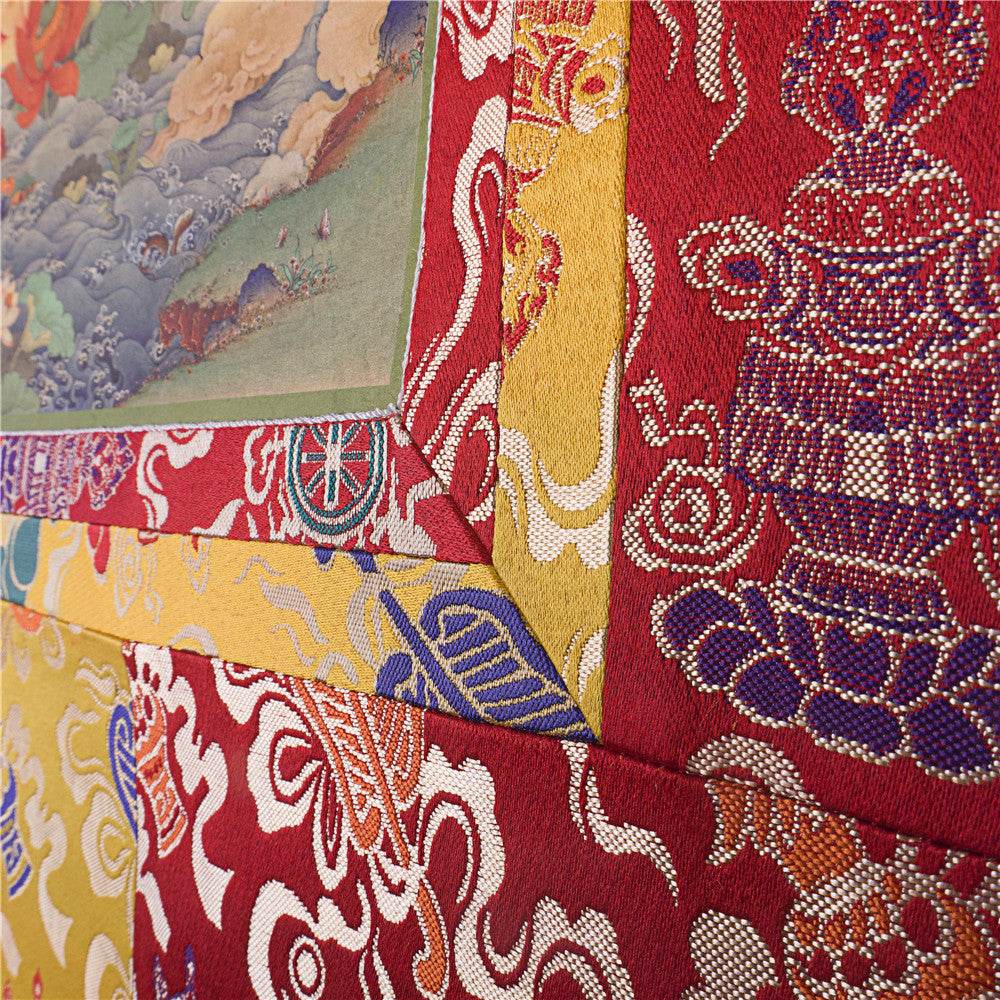 Shakyamuni - 17th Century - Tibetan thangka painting, size reference