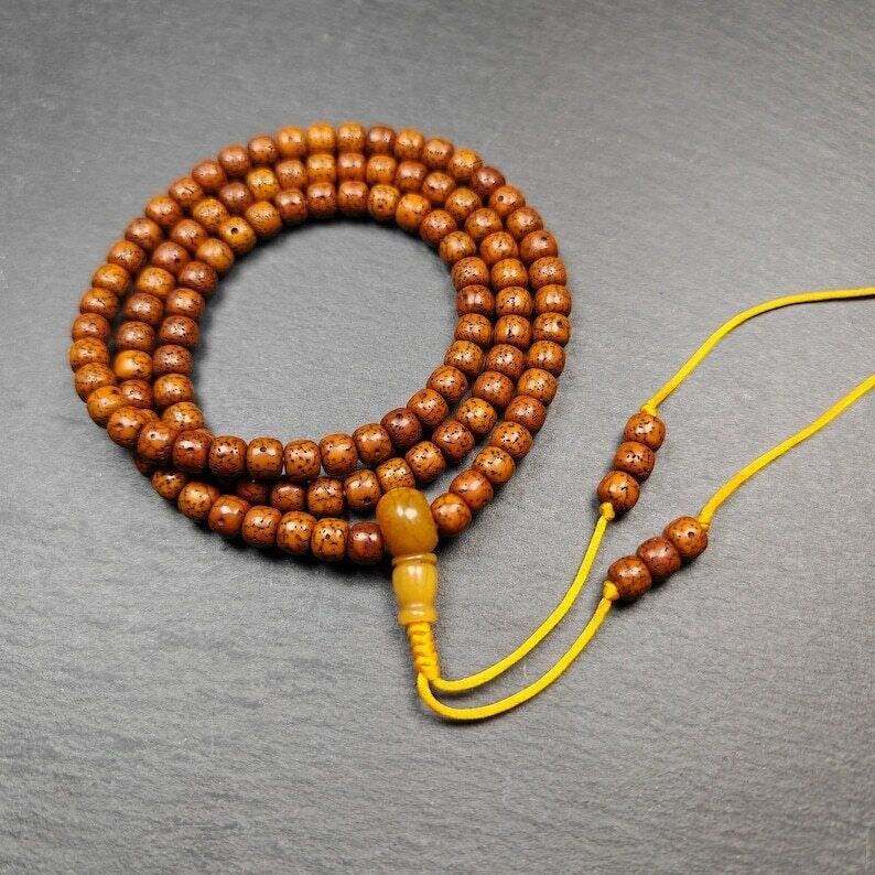 Mala Beads Necklace - Tibetan Buddhist mala beads, detailed view