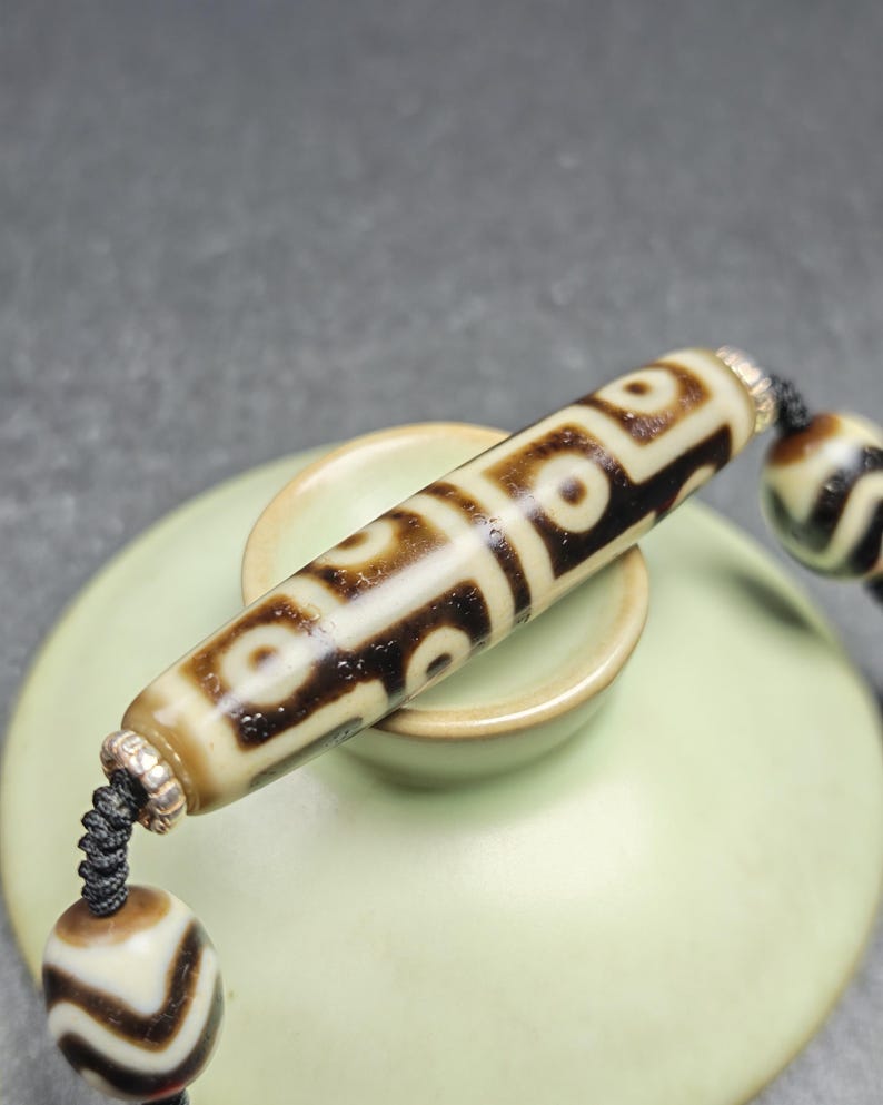 Antique 12 Eyes Dzi Bead Necklace - Tibetan Buddhist bead necklace, view 8
