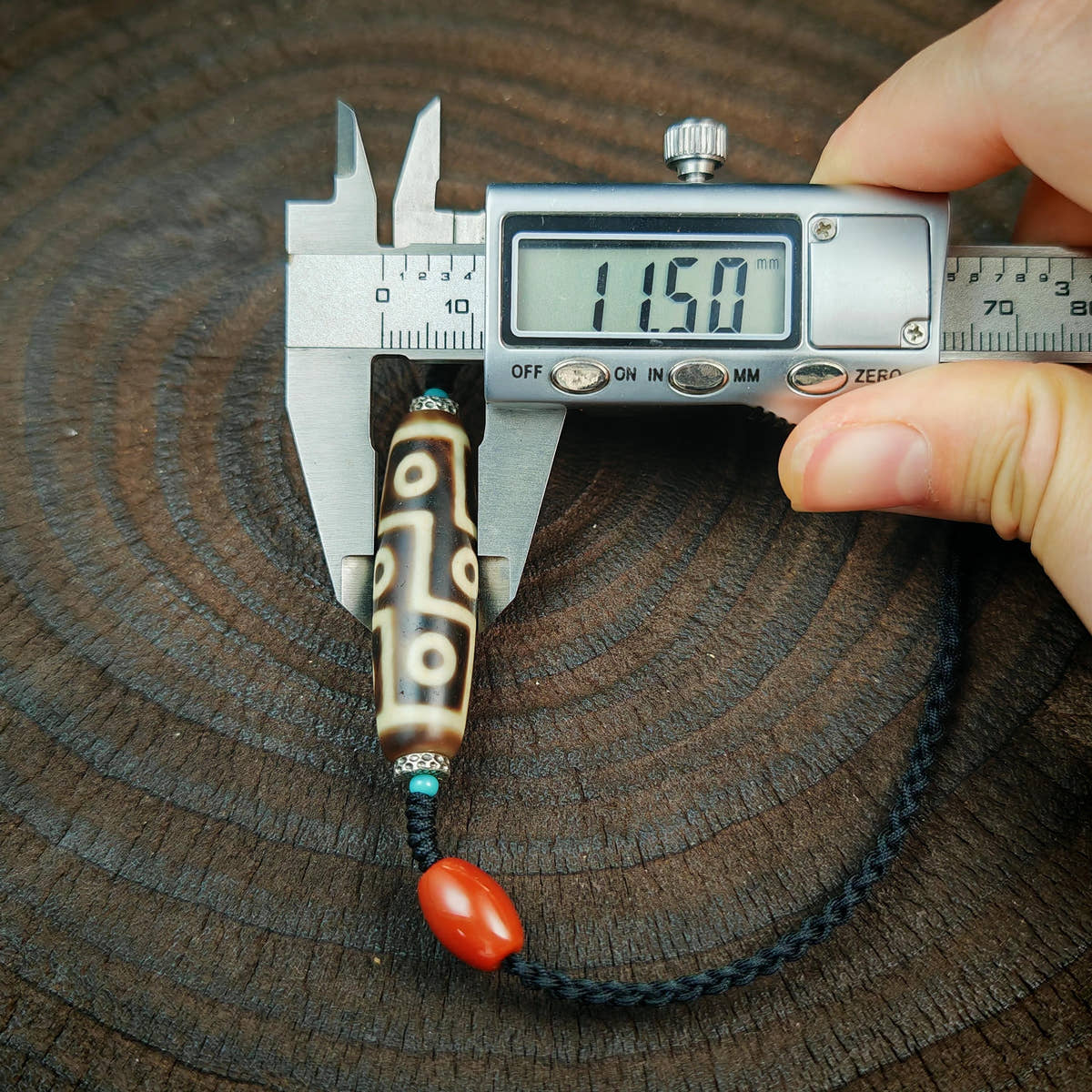 Authentic 9 Eyes Dzi Necklace | Tibetan Protection Amulet | Spiritual Talisman & Healing Jewelry | Gift for Him or Her | 41*11mm