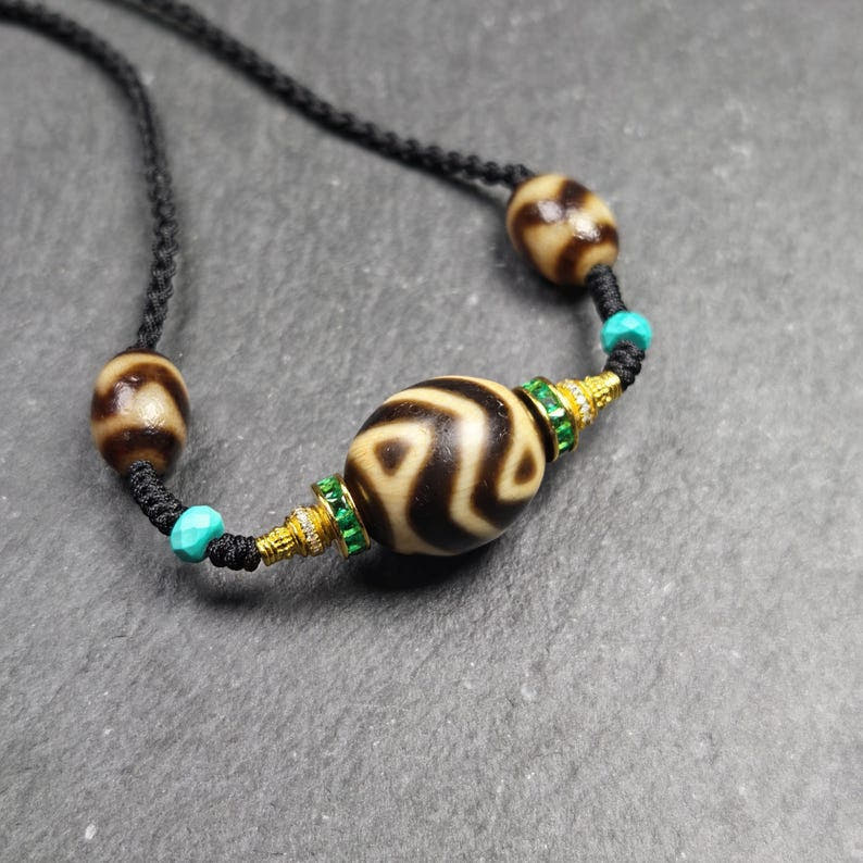Dalo Dzi Bead Necklace - Round Wave Dzi + Tiger Tooth Dzi - Tibetan Buddhist bead necklace, view 6
