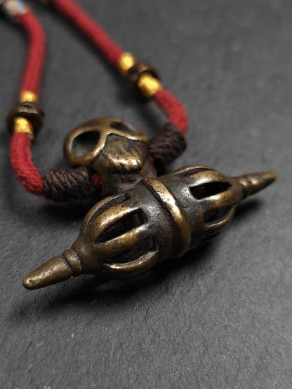 Authentic Old Citipati Skull Vajra Amulet - 53 - Tibetan Buddhist amulet, view 11