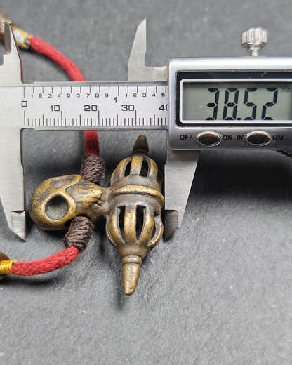 Authentic Old Citipati Skull Vajra Amulet - 53 - Tibetan Buddhist amulet, view 13