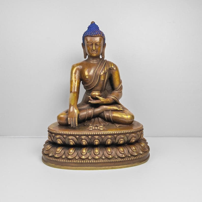 Old Shakyamuni Statue - Acient Tibetan Buddhist Statue 17cm Height - Tibetan Buddhist statue, front view