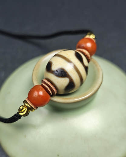 Authentic Tiger Tooth Darlo Dzi Choker - Tibetan Dzi Short Necklace - Tibetan Buddhist bead necklace, view 8