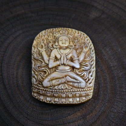 amulet Garuda - Tibetan Buddhist amulet, front view
