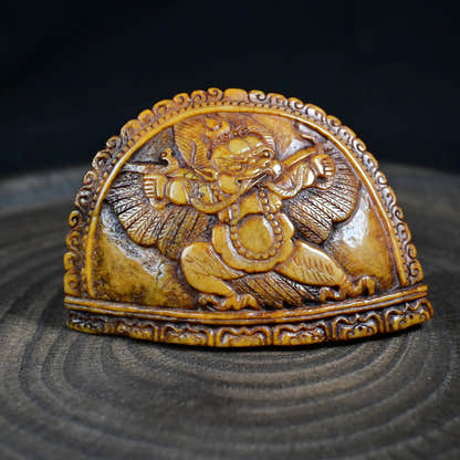 amulet Garuda - Tibetan Buddhist amulet, detailed view