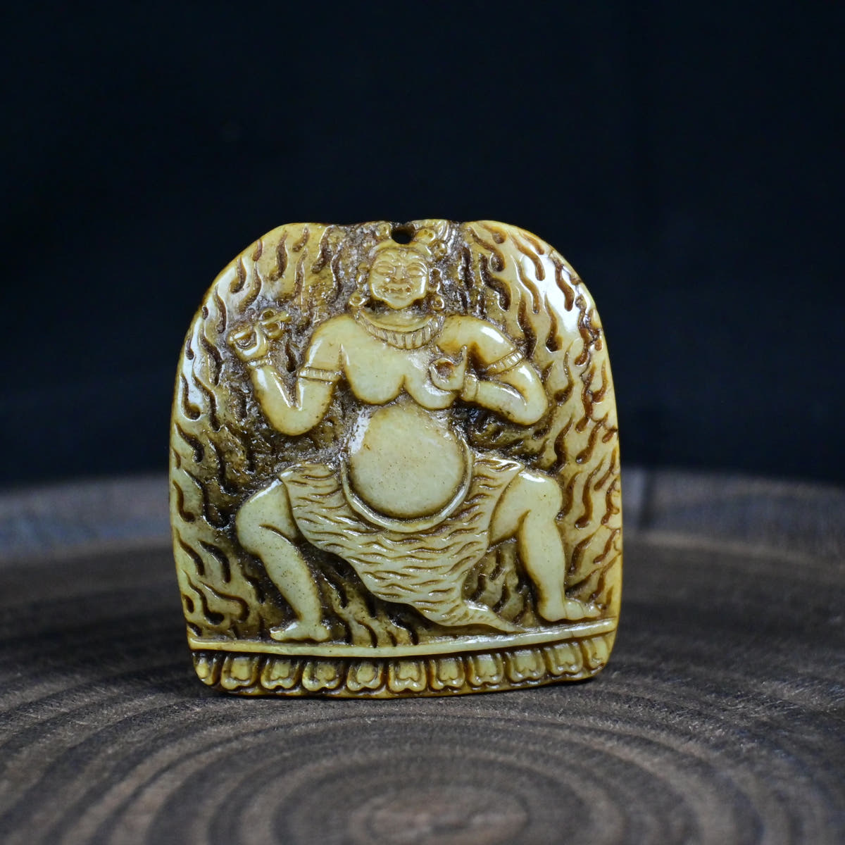 Vajrapani - Antique Tibetan Kapala Amulet - Hand-Carved - Late 19th–Early 20th Century - Tibetan Buddhist amulet, view 9