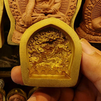 Damchen Dorje Lekpa Tsa Tsa Mold - Tibetan tsa tsa mold, detailed view