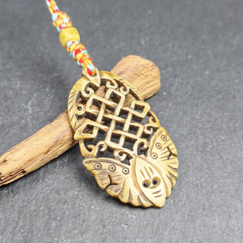 Eternal Knot Endless Knot with Butterfly Hand-carved Amulet - 58*33mm - Tibetan Buddhist amulet, view 4