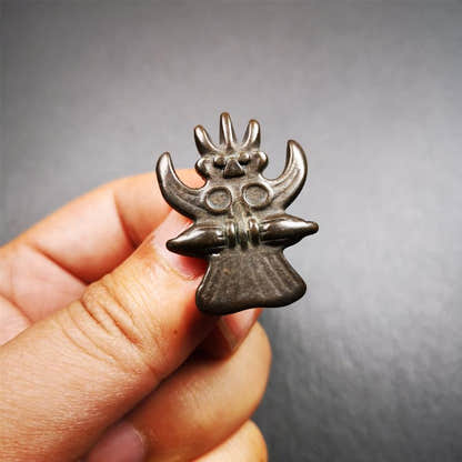 Garuda Amulet - 1.38" - Tibetan Buddhist amulet, view 8