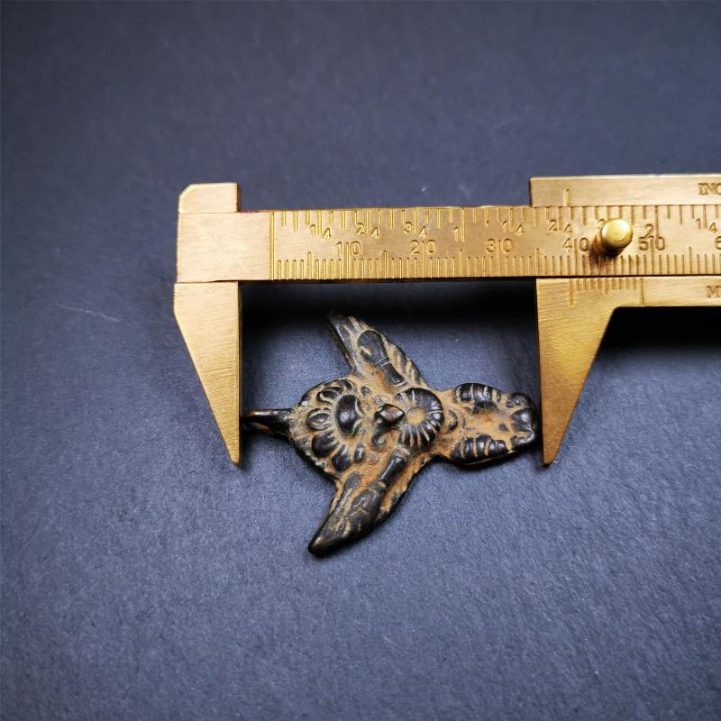 Garuda Amulet - 1.54" - Tibetan Buddhist amulet, size reference