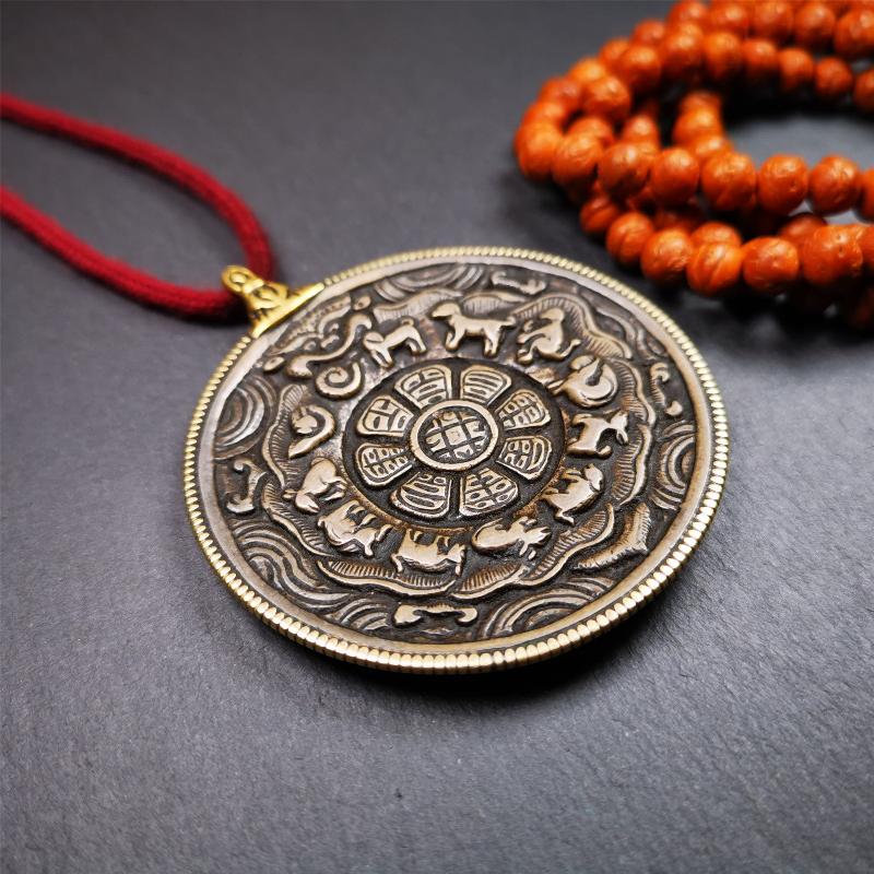 Old Melong 2.6" - Tibetan Buddhist art, close-up detail