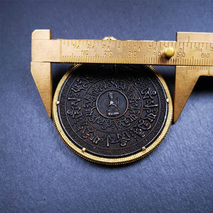 Chenrezig Om Melong 2.1" - Tibetan Buddhist art, size reference