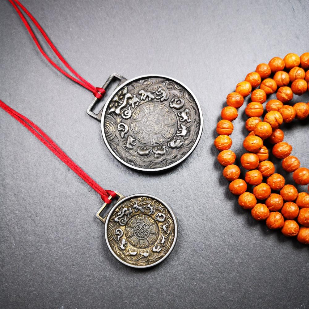 Couple Set of Melong 2.0" / 1.3" - Tibetan Buddhist art, close-up detail