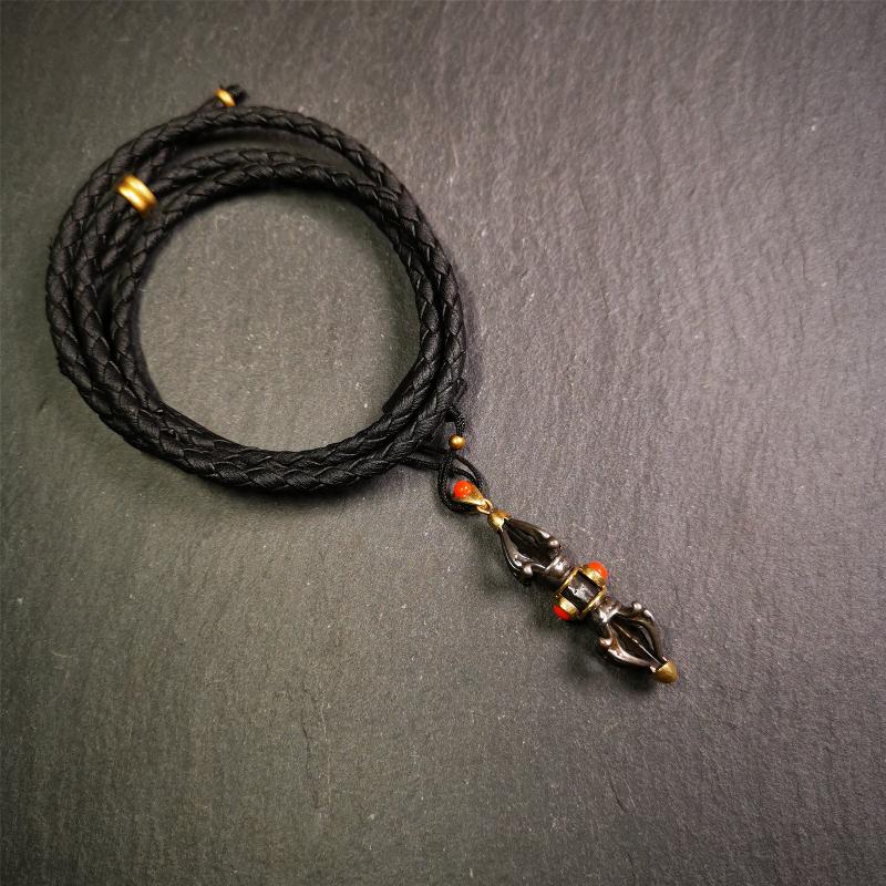 Five-pronged Vajra Necklace 1.77" - Tibetan Buddhist bead necklace, detailed view