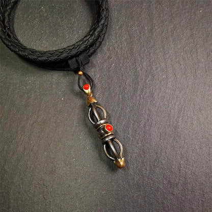 Five-pronged Vajra Necklace 1.77" - Tibetan Buddhist bead necklace, close-up detail