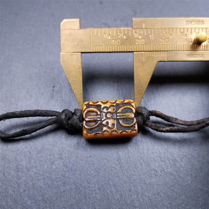 Bone Carved Vajra 0.83" - Tibetan Buddhist vajra, view 10